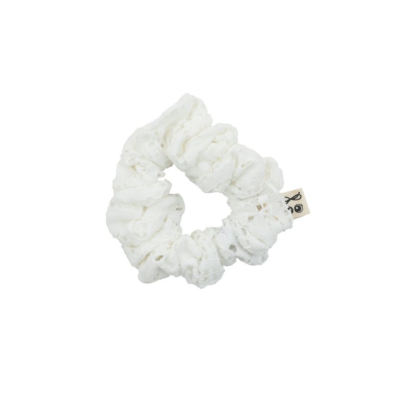 P1450 HEIRLOOM  EYELET OVERSIZED SCRUNCHIE